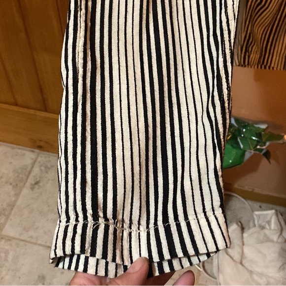 FREE PEOPLE size 6 pants NWOTS (well, plastic tags remain but no paper tag). - Picture 4 of 7